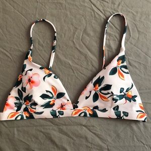 Triangle swim top